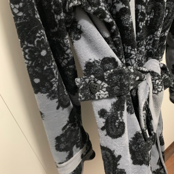 Betsey Johnson Bathrobe XS - Picture 6 of 8